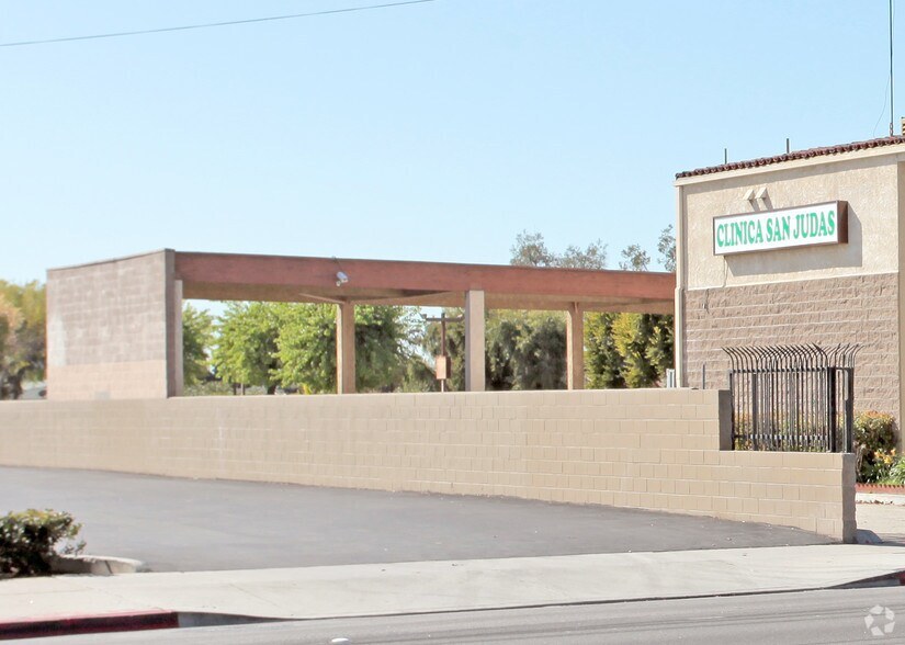 Commercial property listing photo in Bell, CA
