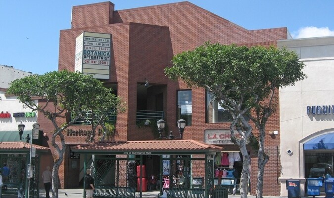 Commercial property listing photo in Huntington Park, CA